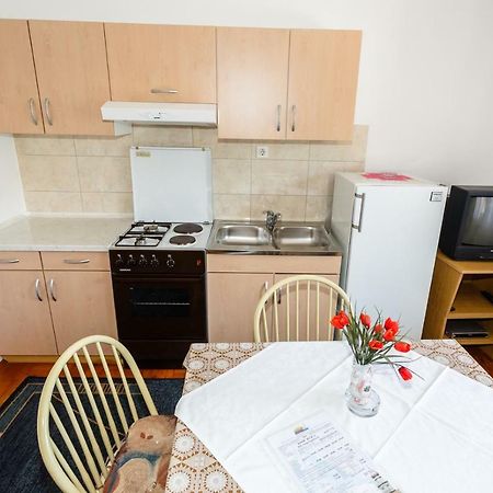 Apartmani Jelica Krk Town Kültér fotó