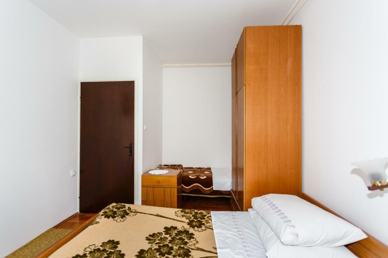 Apartmani Jelica Krk Town Kültér fotó