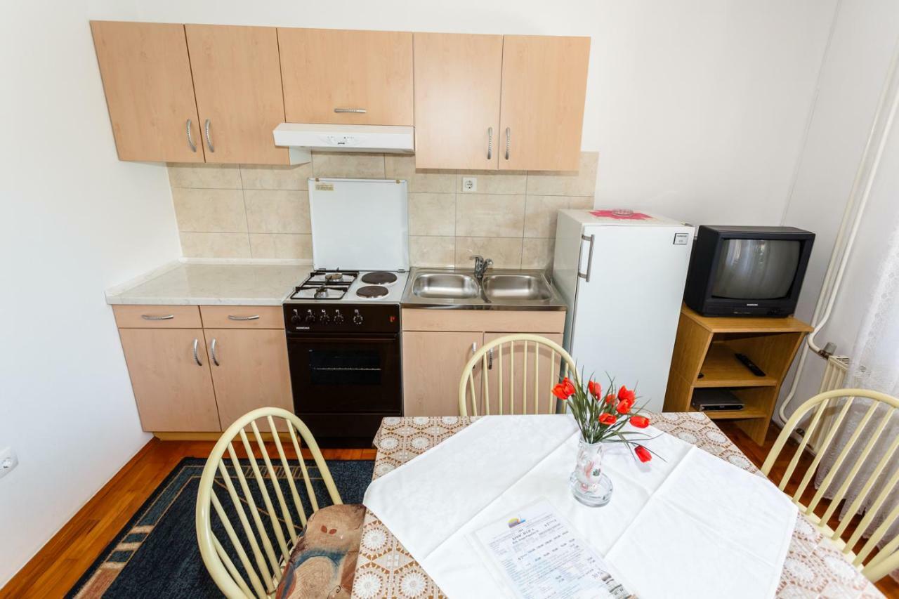 Apartmani Jelica Krk Town Kültér fotó